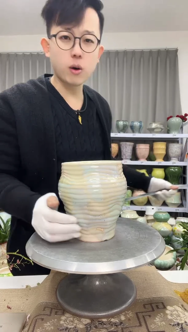 【微瑕缺釉】1.5花盆尺寸高：   16 口： 12