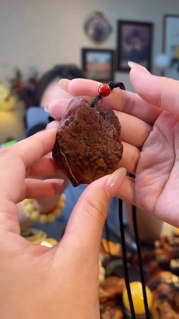 琥珀颈饰未镶嵌吊坠