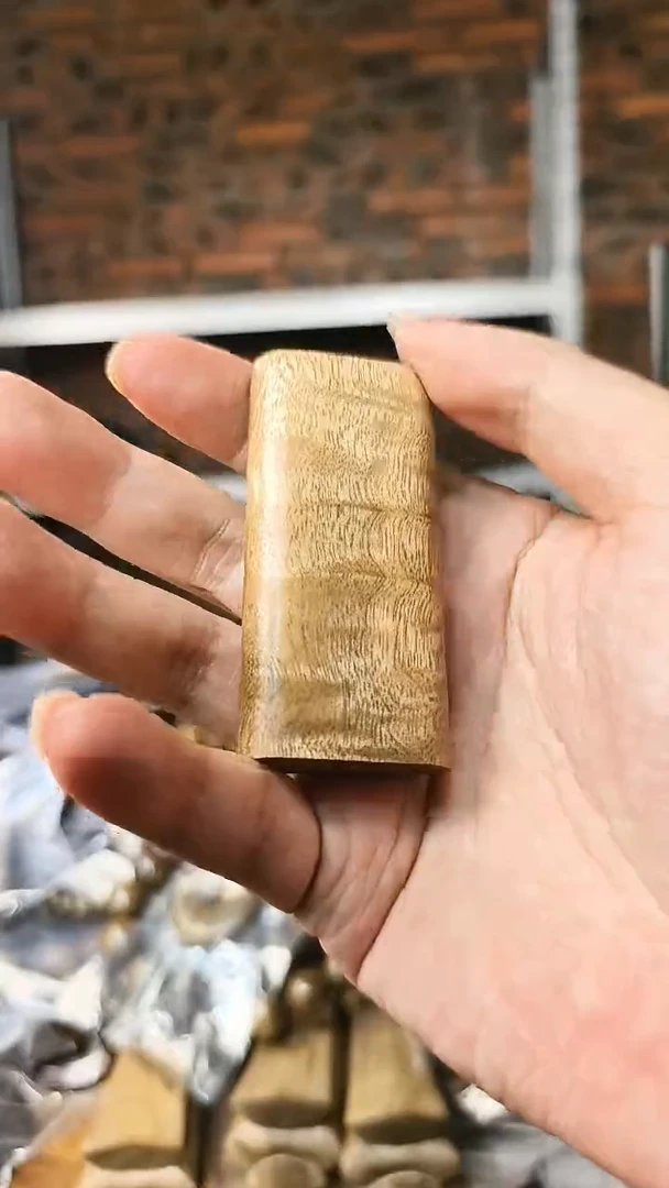 【闪购商品】楠木（金丝楠）把件无事牌