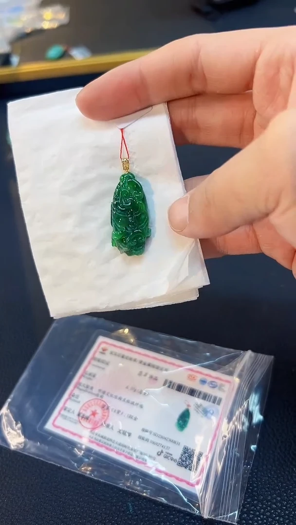 翡翠18K金镶嵌颈饰缅料A货/支持复检/一件