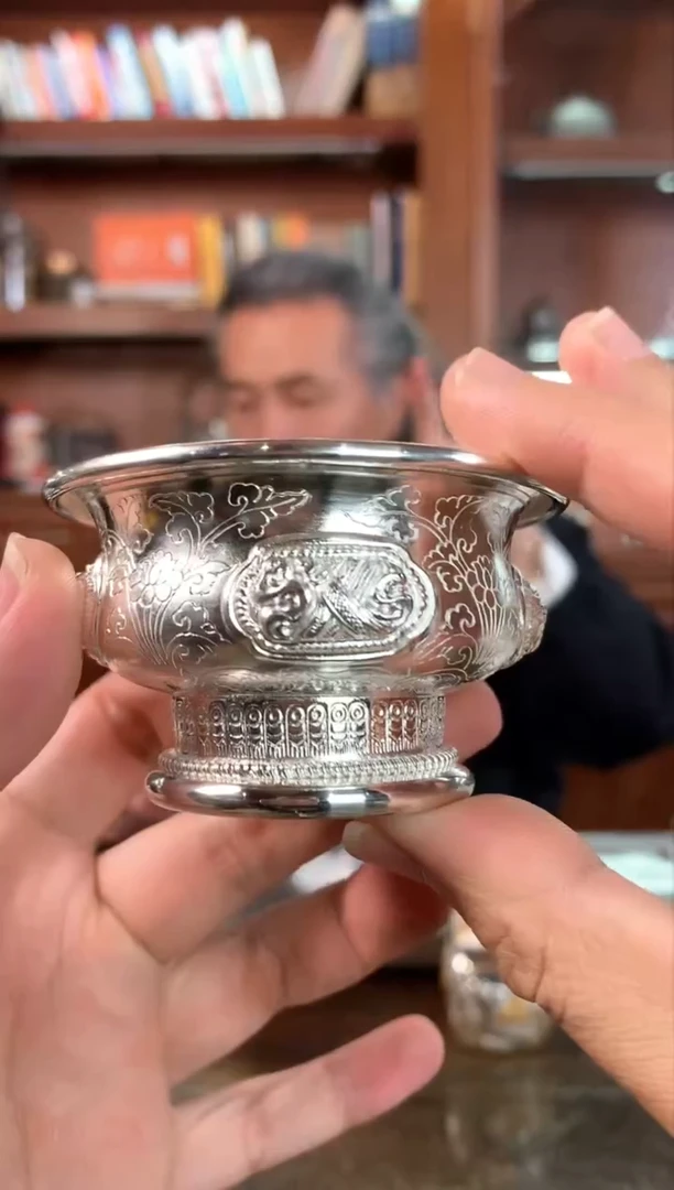 【闪购商品】足银999高脚精工八宝茶杯