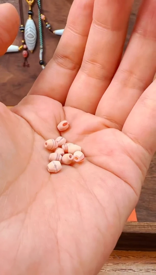 【 西亚珠饰 】配珠随发6颗