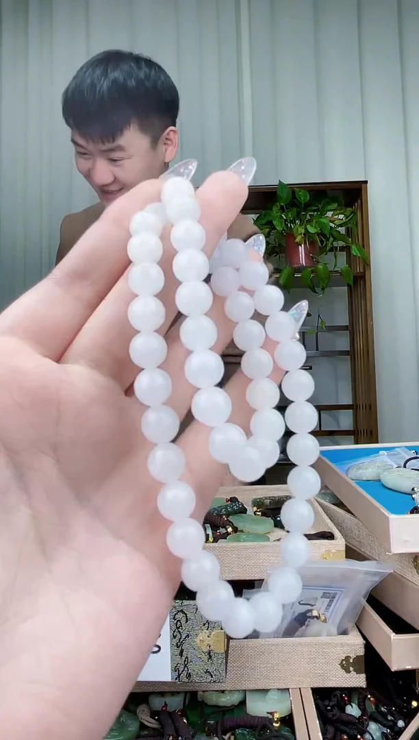 【闪购商品】和田玉挂件未镶嵌拍一发一，多样性发货！