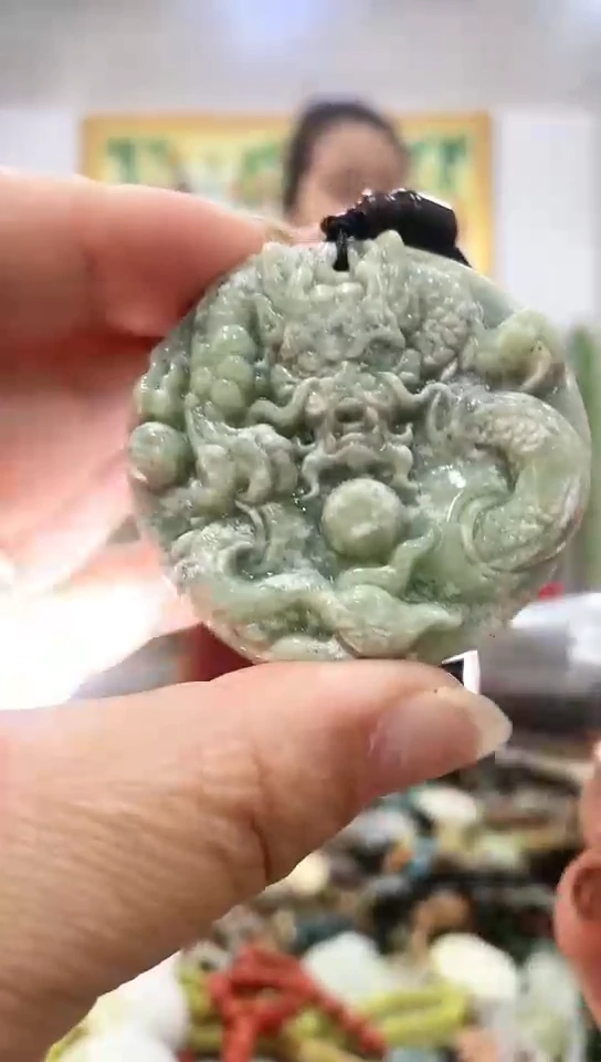 未镶嵌岫玉挂件