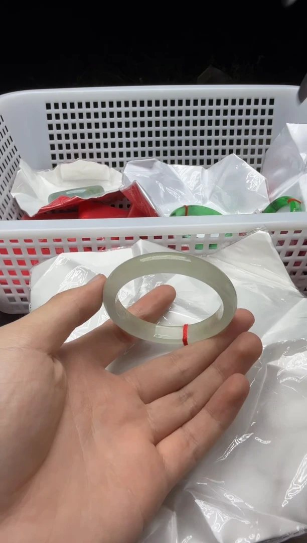 未镶嵌手镯翡翠B30