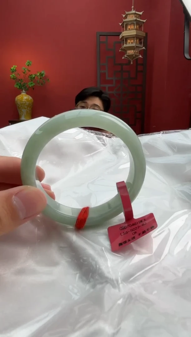未镶嵌手镯翡翠翡翠手镯2