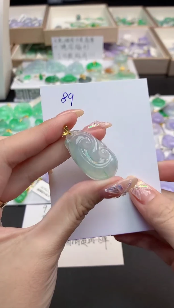 颈饰18K金镶嵌翡翠天然缅甸A货翡翠