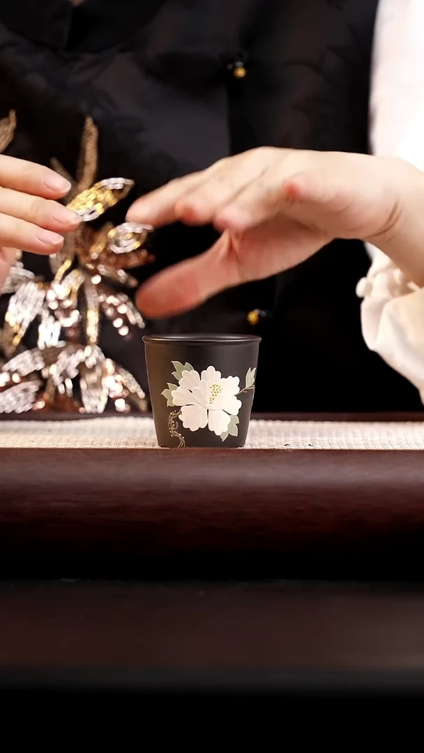 茶杯紫砂石黄玉兰花杯