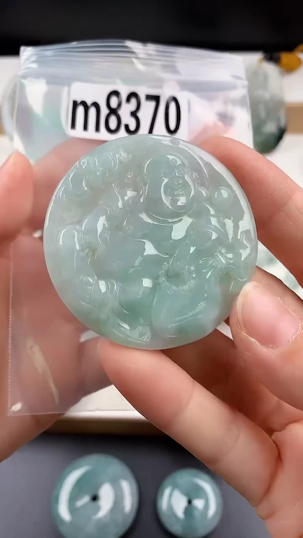 颈饰未镶嵌翡翠天然翡翠吊坠挂件