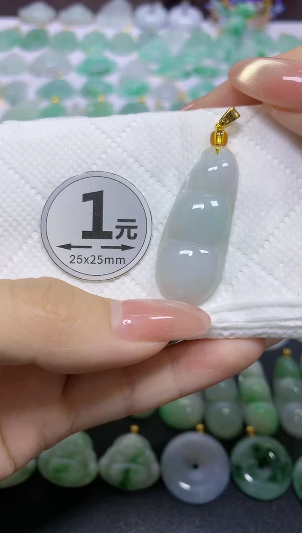 颈饰未镶嵌翡翠天然翡翠A货