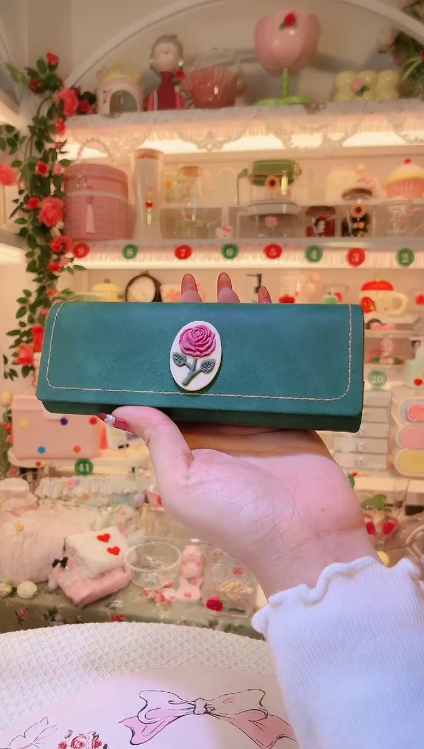 开播福利，仅剩一件！眼镜盒绿色