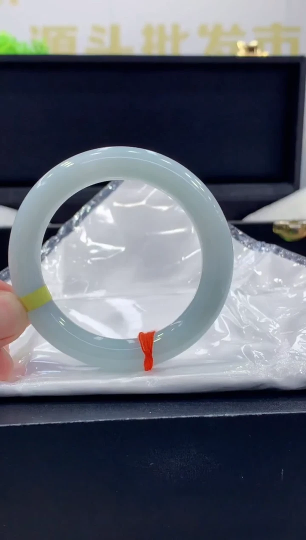 未镶嵌手镯翡翠翡翠手镯