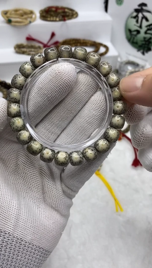 星月菩提手串  石玉料同枝眼睛10*9mm