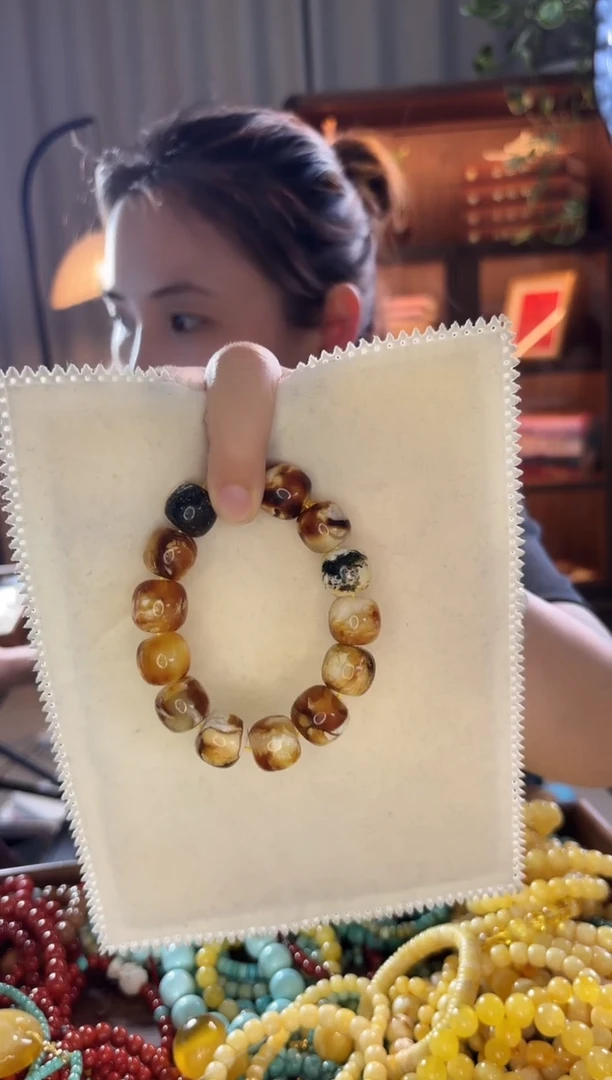未镶嵌蜜蜡手串蜜蜡沁色高品质手串