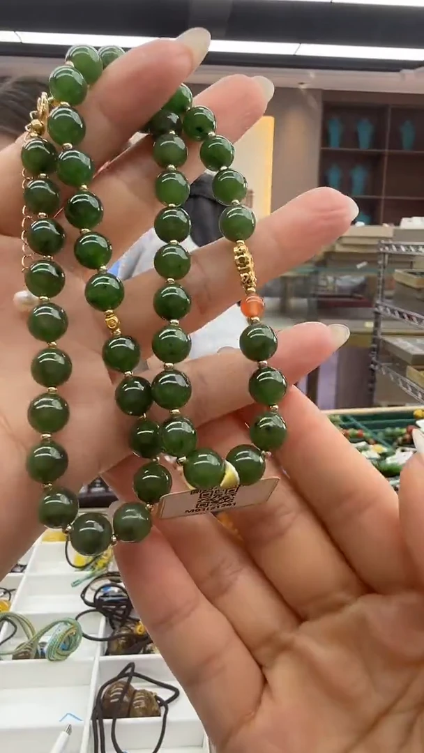 颈饰未镶嵌和田玉302秒拍号 假一罚三