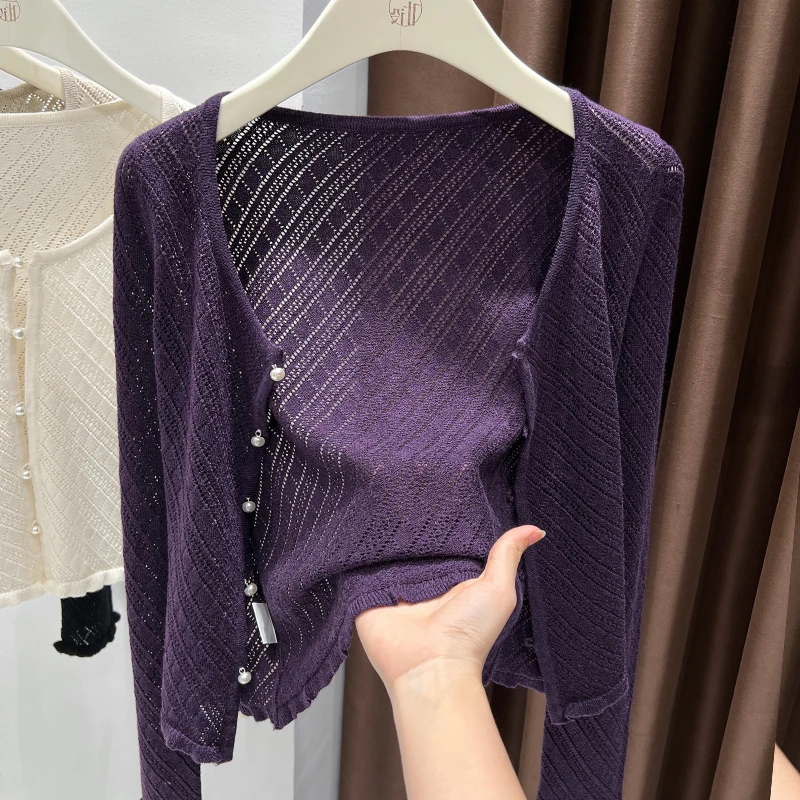 2025秋季新款紫色圆领针织开衫外套时髦镂空设计感薄款外搭小披肩