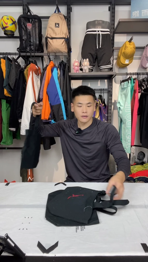 3587 编码 瑕疵修复以直播间为准 尺码L