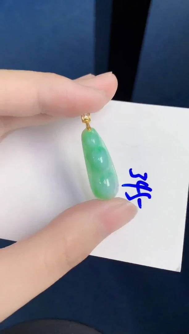 颈饰未镶嵌翡翠天然翡翠缅甸A货