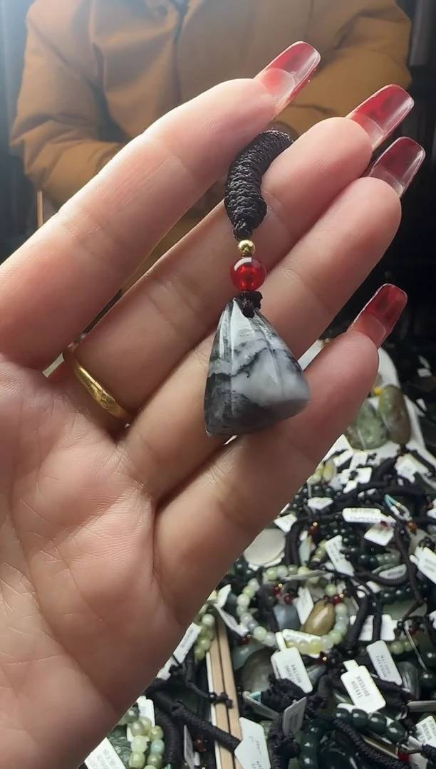 颈饰未镶嵌和田玉095