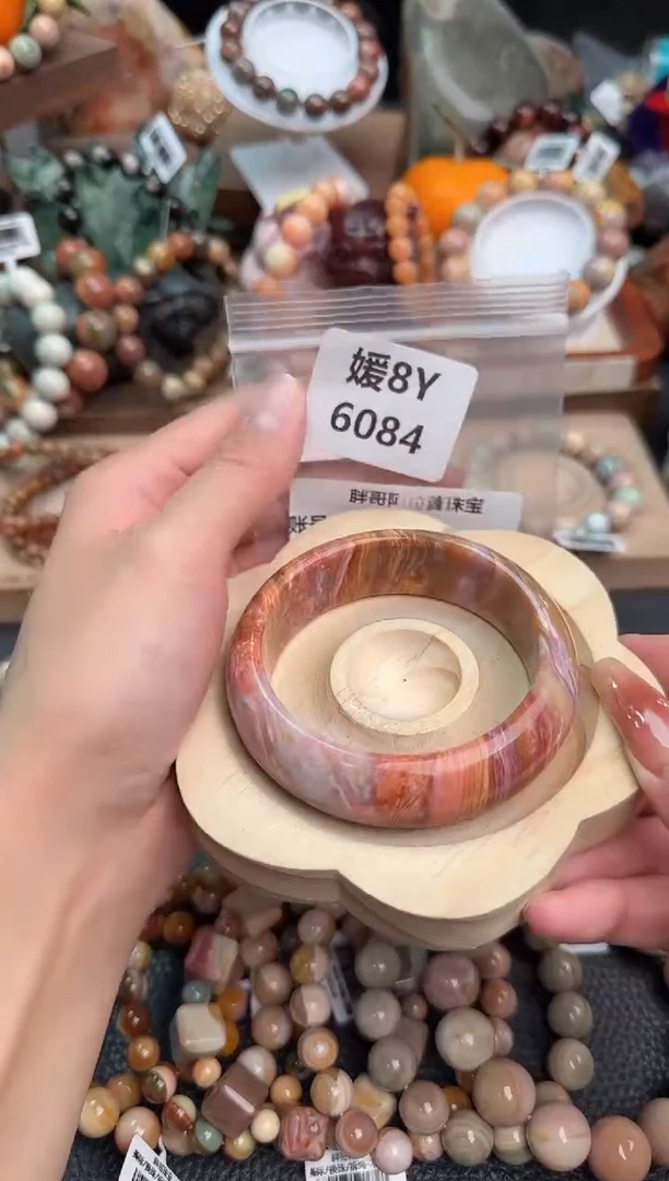 【闪购商品】石英质玉手链未镶嵌8Y6084