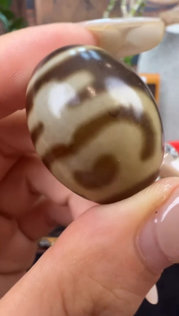 玛瑙/玉髓吊坠(不含链)未镶嵌39.(微瑕)