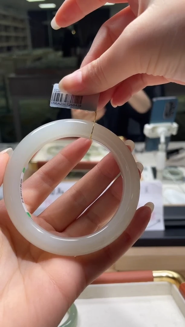 未镶嵌手镯和田玉59-60圈口 0418