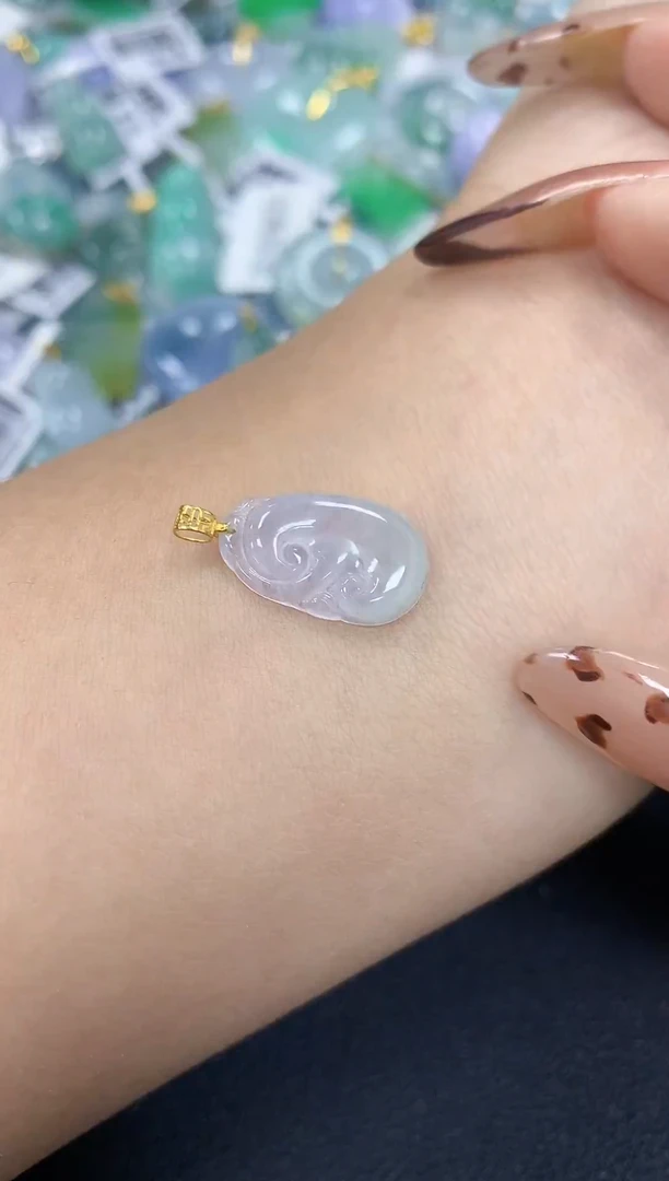 颈饰18K金镶嵌翡翠a货假一赔三支持复检百元上9元证书费自理