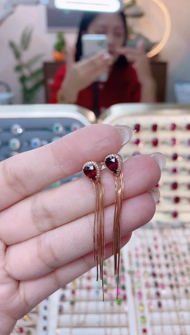 【闪购商品】碧玺18K金耳饰18K金镶嵌1