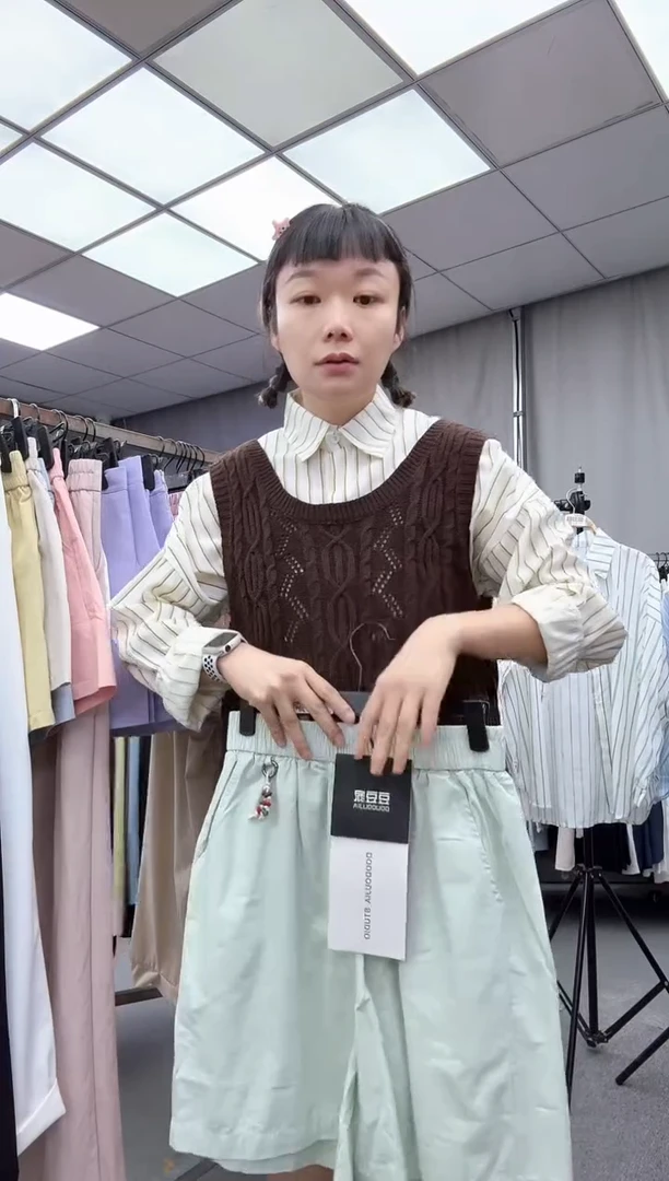 大哥家漂亮衣服漂亮颜色