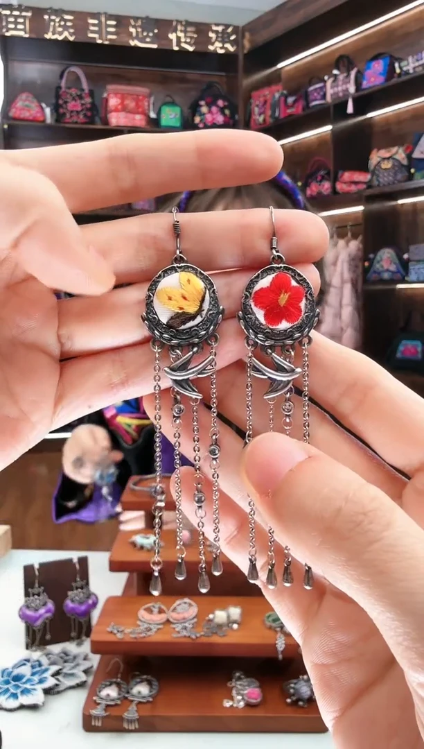 【闪购商品】织绣151蚩梦苗族古绣