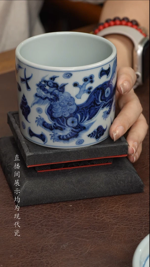 素月明河狮子直口杯