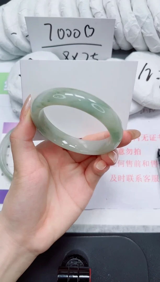 石英质玉手镯未镶嵌35-56.8