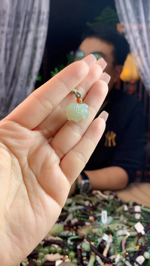 【闪购商品】和田玉挂件未镶嵌多样性发货拍一发一