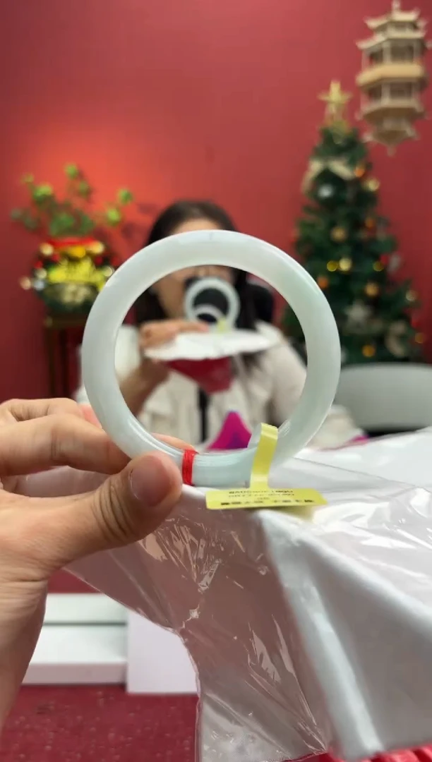 未镶嵌手镯（圆镯）翡翠翡翠手镯7