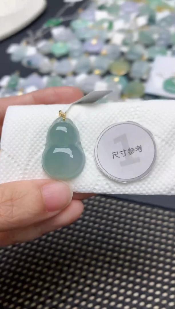 颈饰18K金镶嵌翡翠天然缅甸A货翡翠