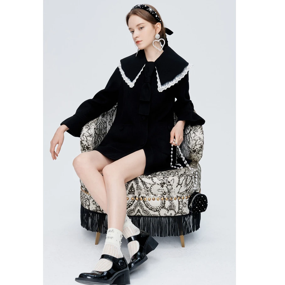 卓雅周末绣花翻领蝴蝶结领带A字呢外套EJWCCQ33