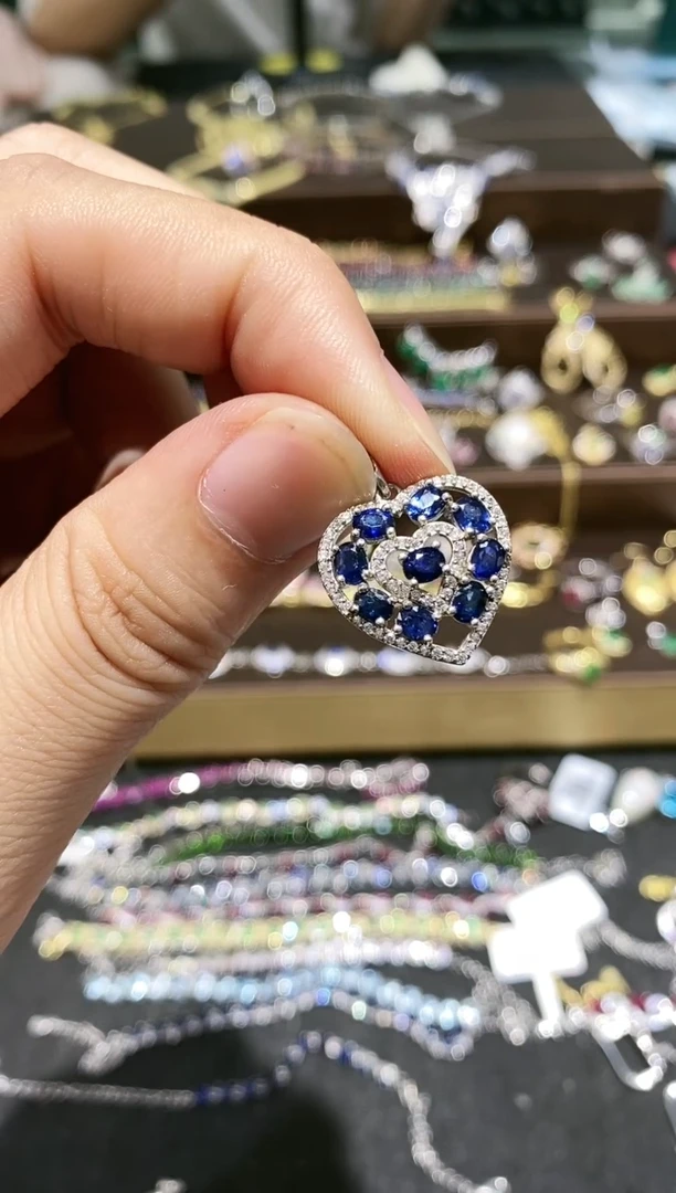 【闪购商品】蓝宝石颈饰银S925镶嵌吊坠