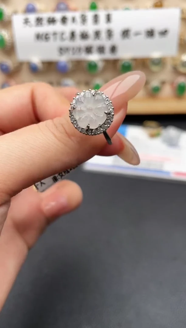 银S925镶嵌戒指翡翠一物一证一礼盒