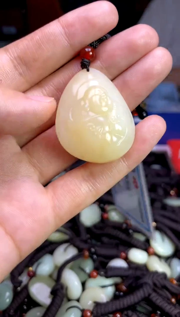 未镶嵌和田玉挂件1