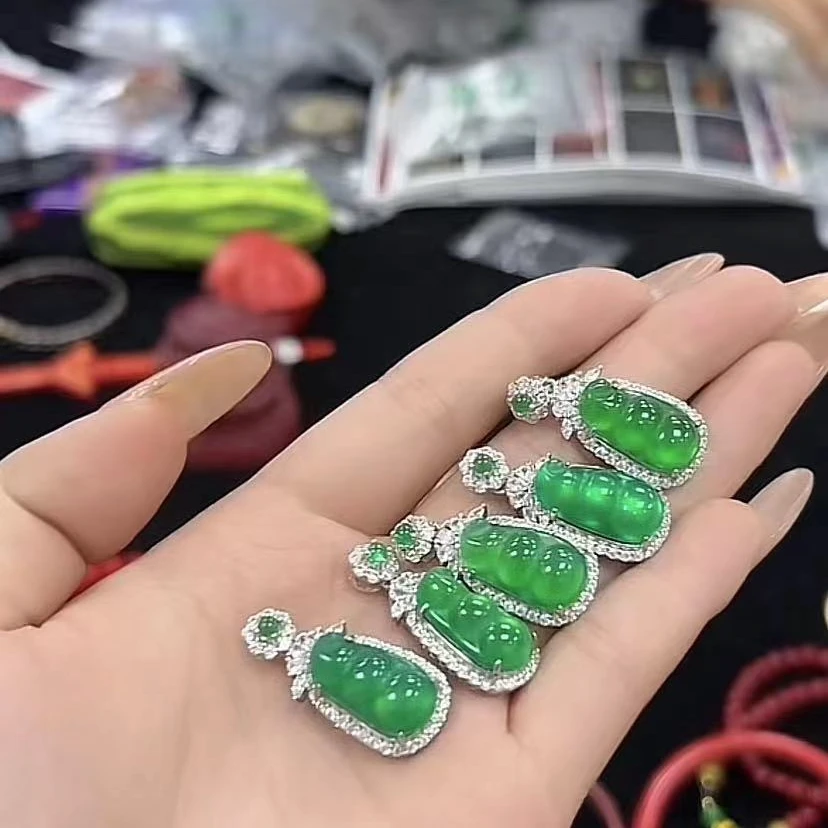 翡翠吊坠（多样性发货拍一个发一个）-530106