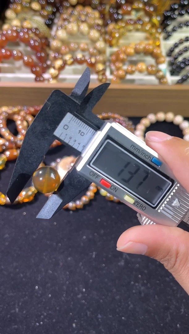 琥珀颈饰未镶嵌金棕单珠13.7mm