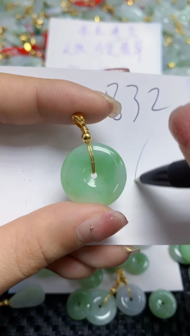 【闪购商品】翡翠颈饰合金天然A货翡翠