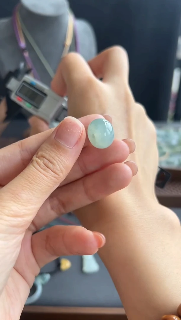 翡翠未镶嵌颈饰216号买断