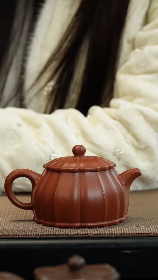 【闪购商品】紫砂茶壶生砂朱泥筋纹若溪