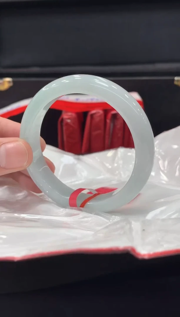 未镶嵌手镯翡翠翡翠手镯