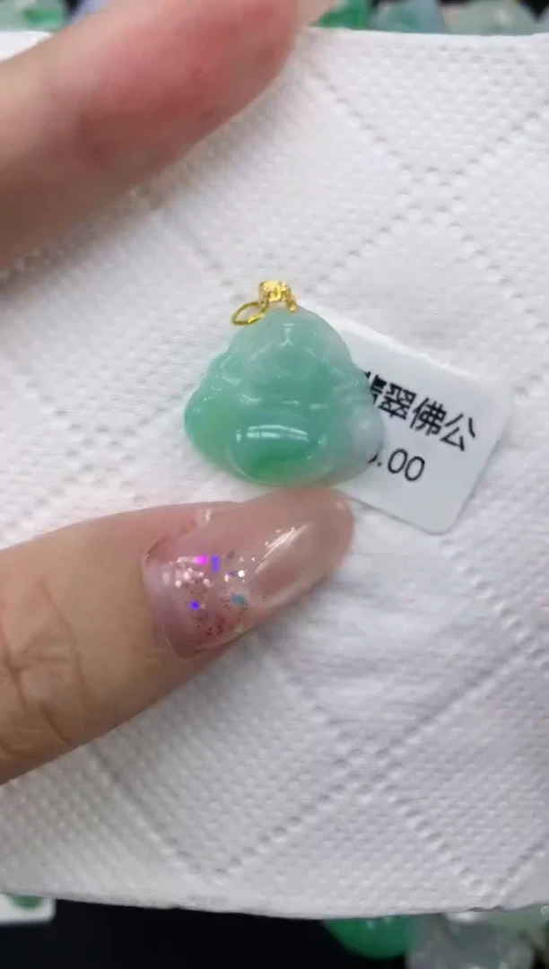 颈饰18K金镶嵌翡翠1111111111