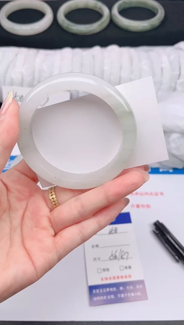 石英质玉手镯未镶嵌158-56/57