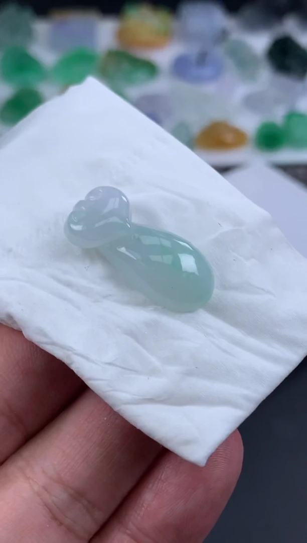 【闪购商品】翡翠挂件未镶嵌翡翠