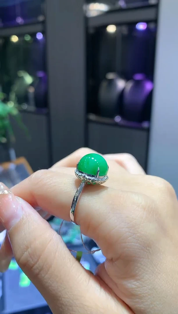 【闪购商品】翡翠吊坠(不含链)18K金镶嵌戒指
