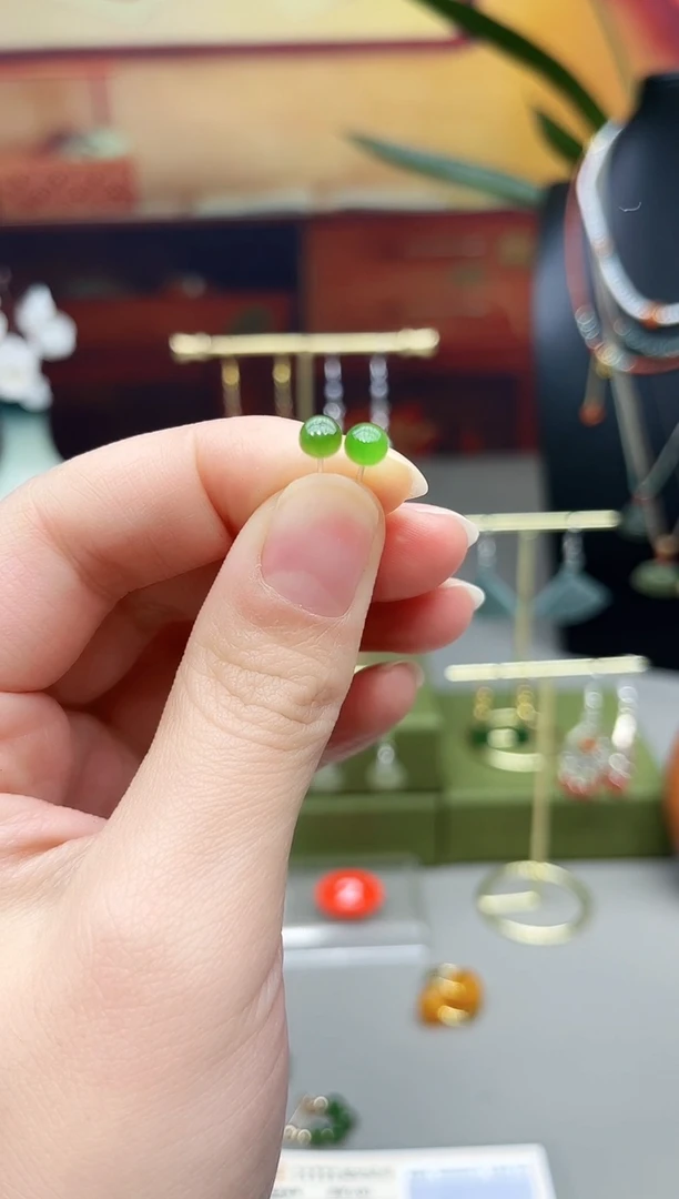 未镶嵌和田玉耳饰x290000